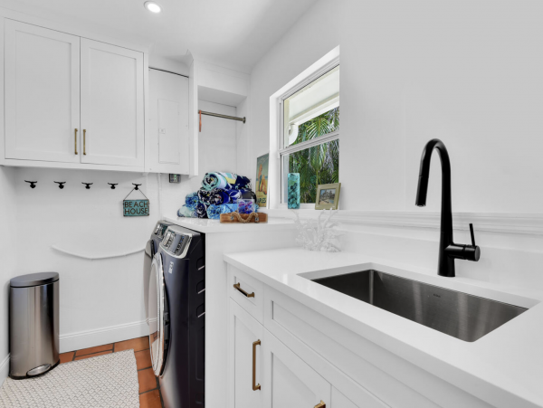 Naples Vacation Home With Private Pool Short Walk To Beach